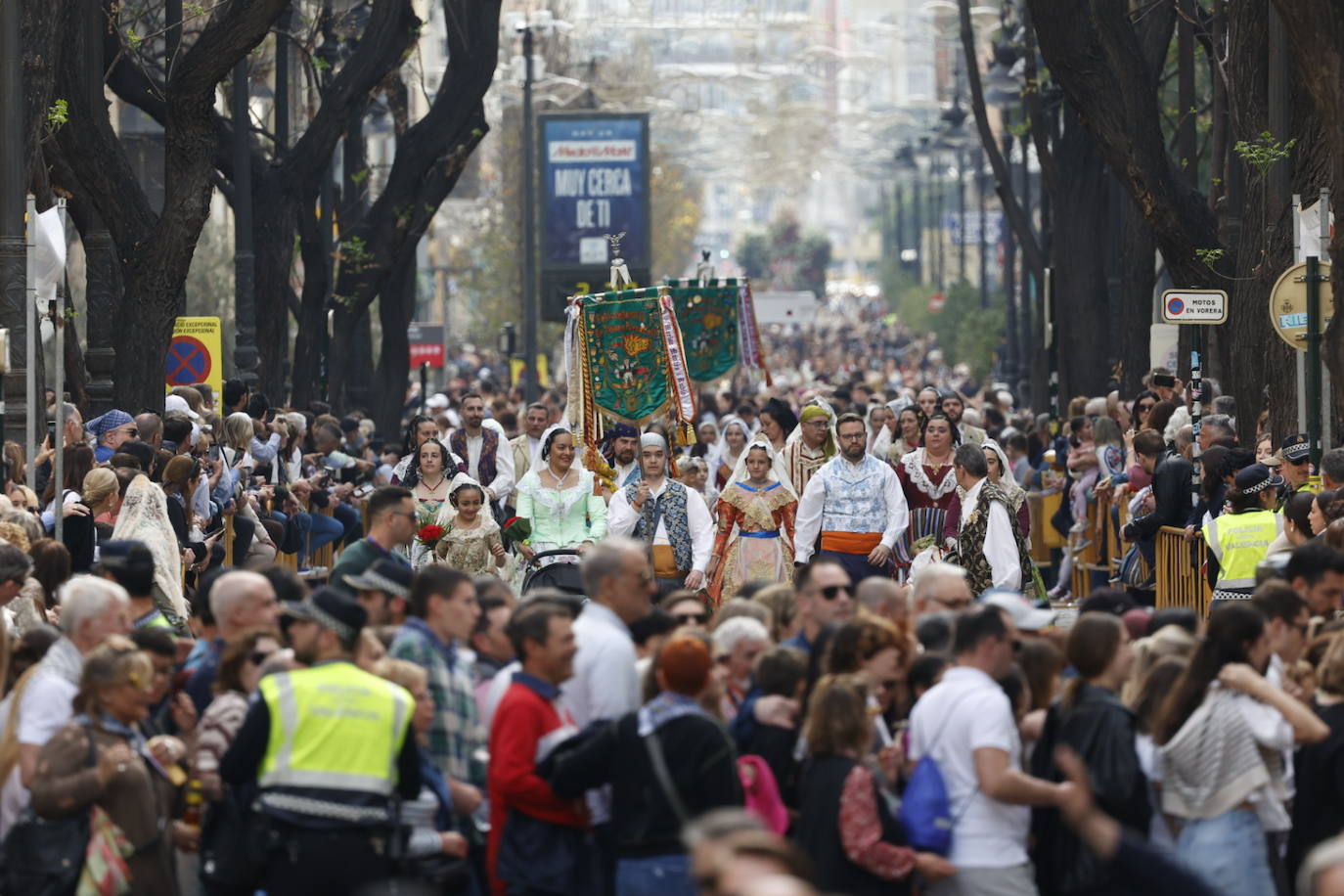 Búscate en la Ofrenda de las Fallas 2024: domingo 17 de marzo