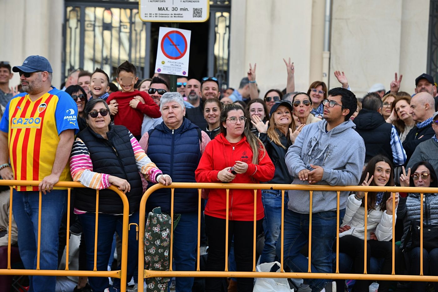 Búscate en la mascletà de este domingo 17 de marzo