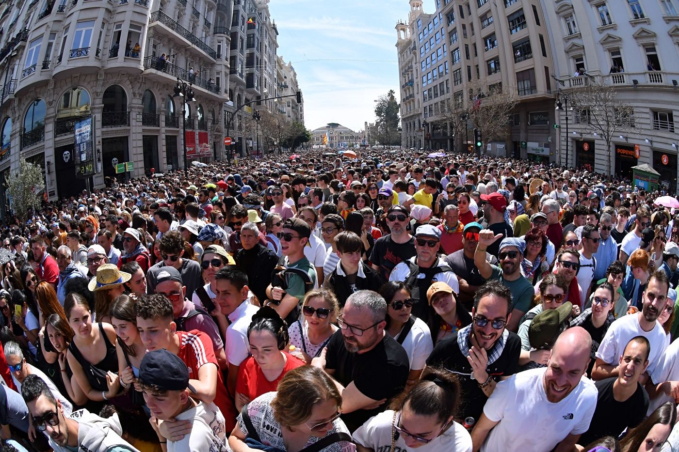 Búscate en la mascletà de este domingo 17 de marzo