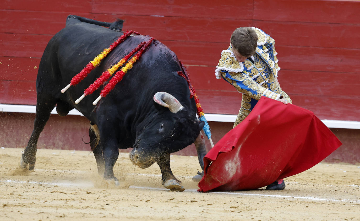 Feria de Fallas: Borja Jiménez, Cayetano y Juan Ortega