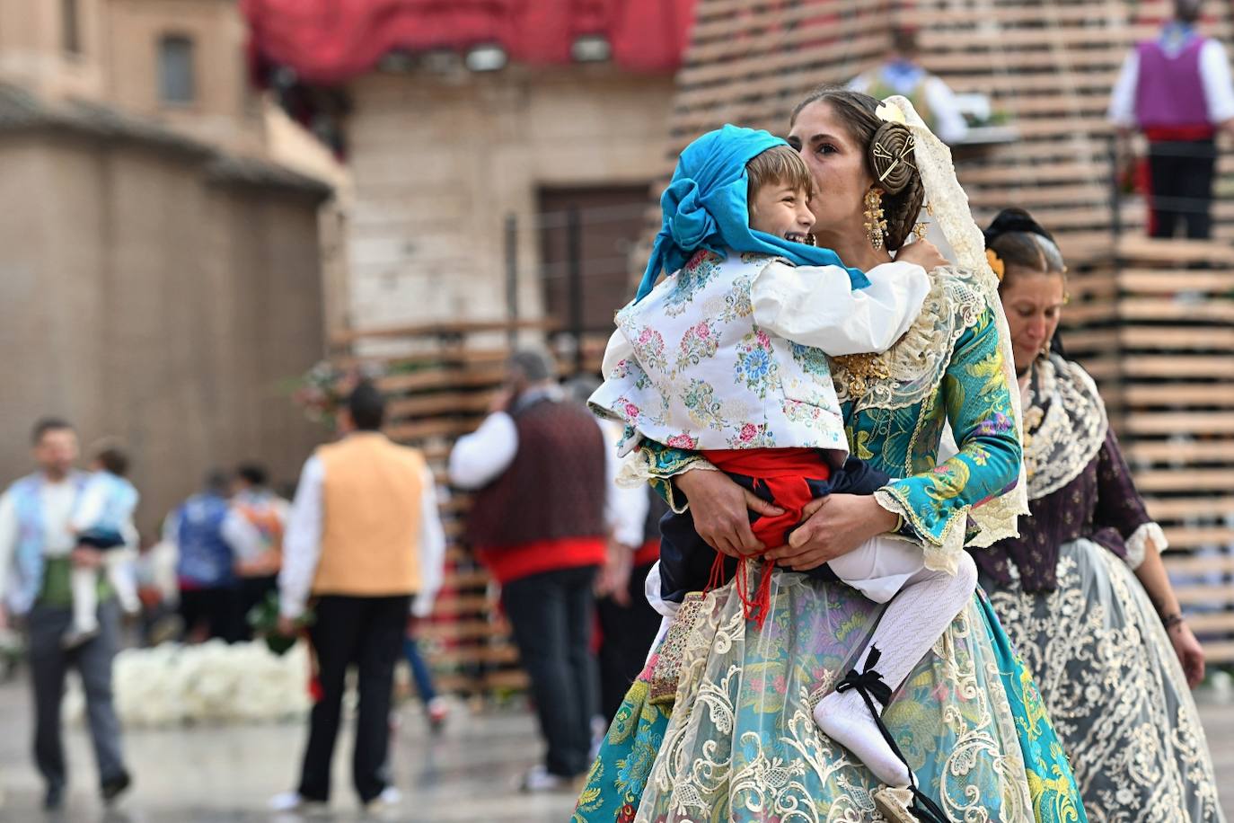 Búscate en la Ofrenda de las Fallas 2024: domingo 17 de marzo