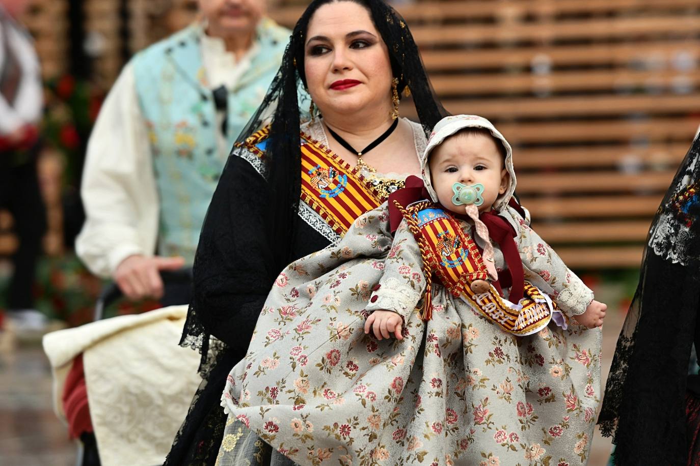 Búscate en la Ofrenda de las Fallas 2024: domingo 17 de marzo