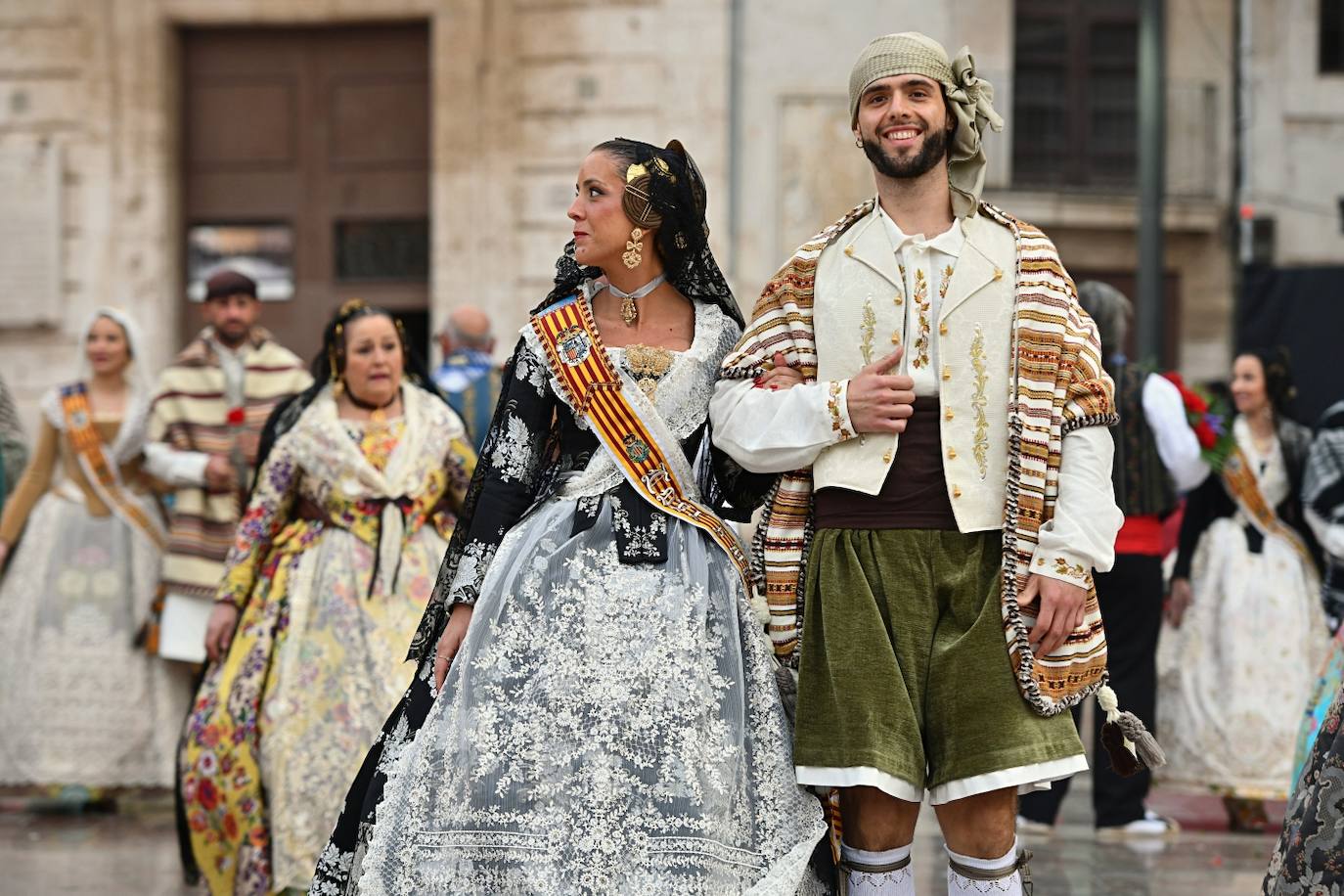 Búscate en la Ofrenda de las Fallas 2024: domingo 17 de marzo