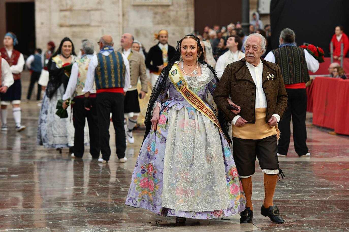 Búscate en la Ofrenda de las Fallas 2024: domingo 17 de marzo