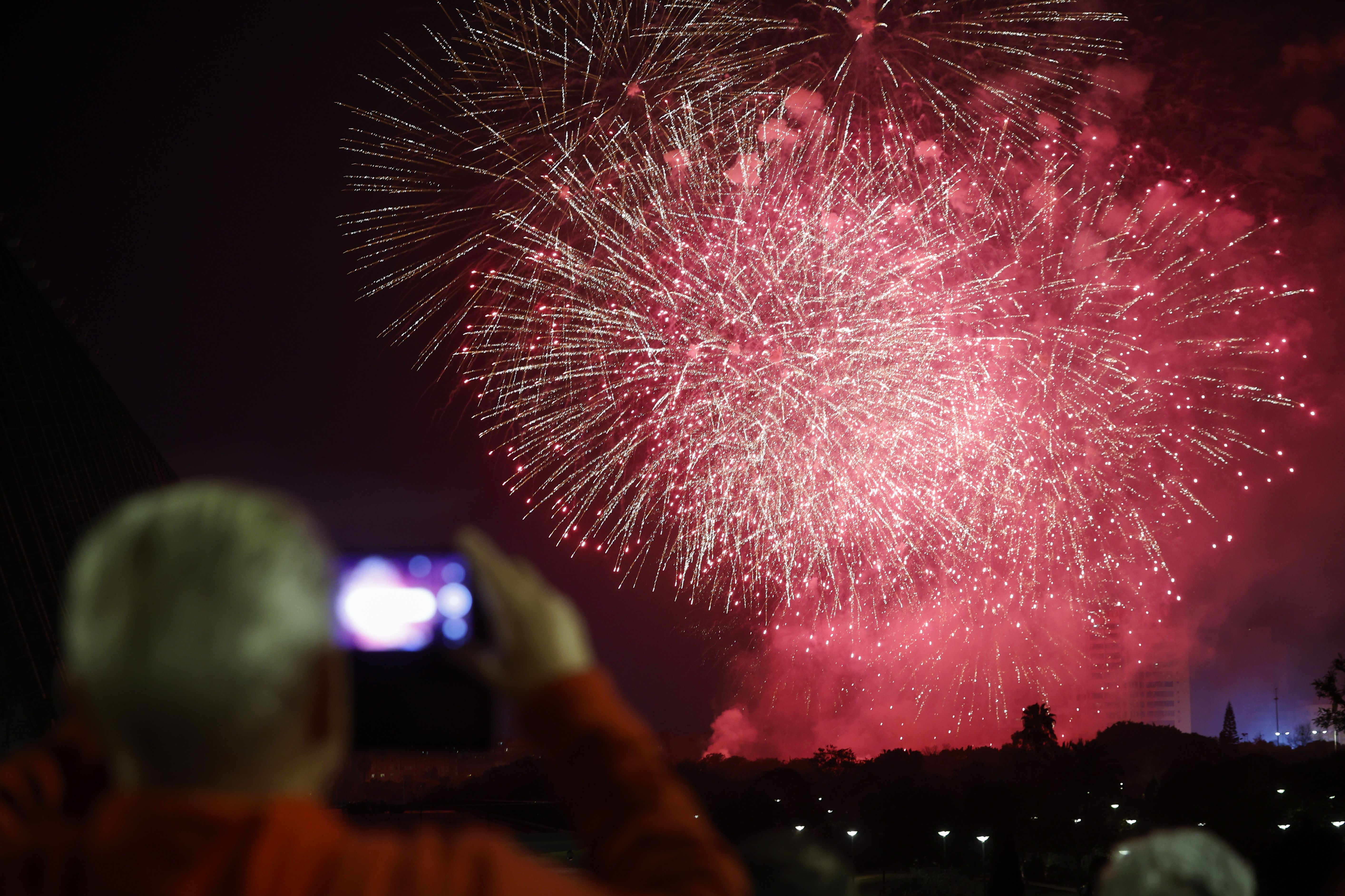 Castillo de Fuegos Artificiales en el Jardín del Turia a cargo de Pirotècnia Martí.