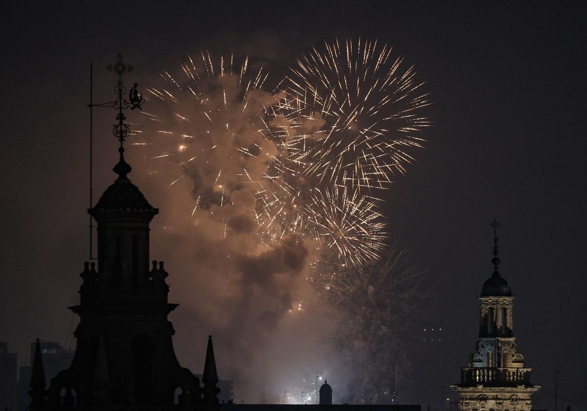 Nit del Foc de las Fallas 2024 en Valencia.