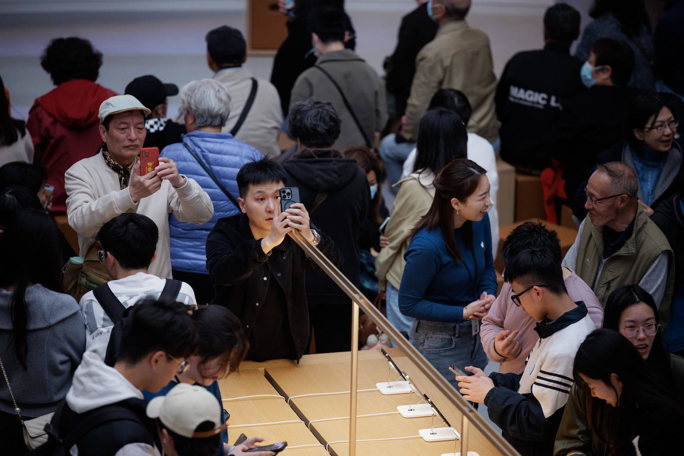 Apple abre en Shanghái su tienda más grande en Asia