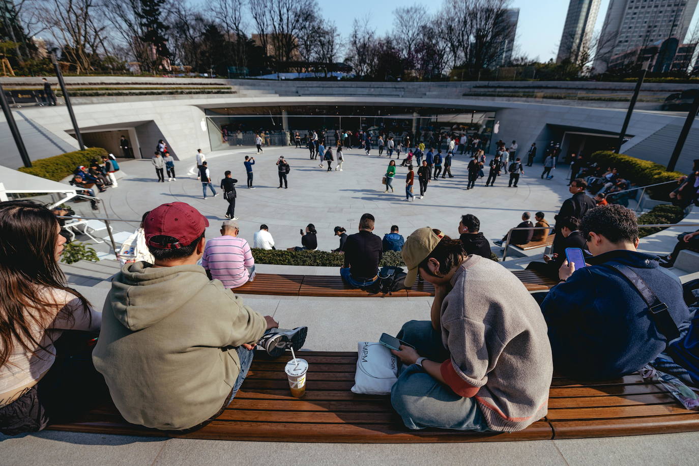 Apple abre en Shanghái su tienda más grande en Asia