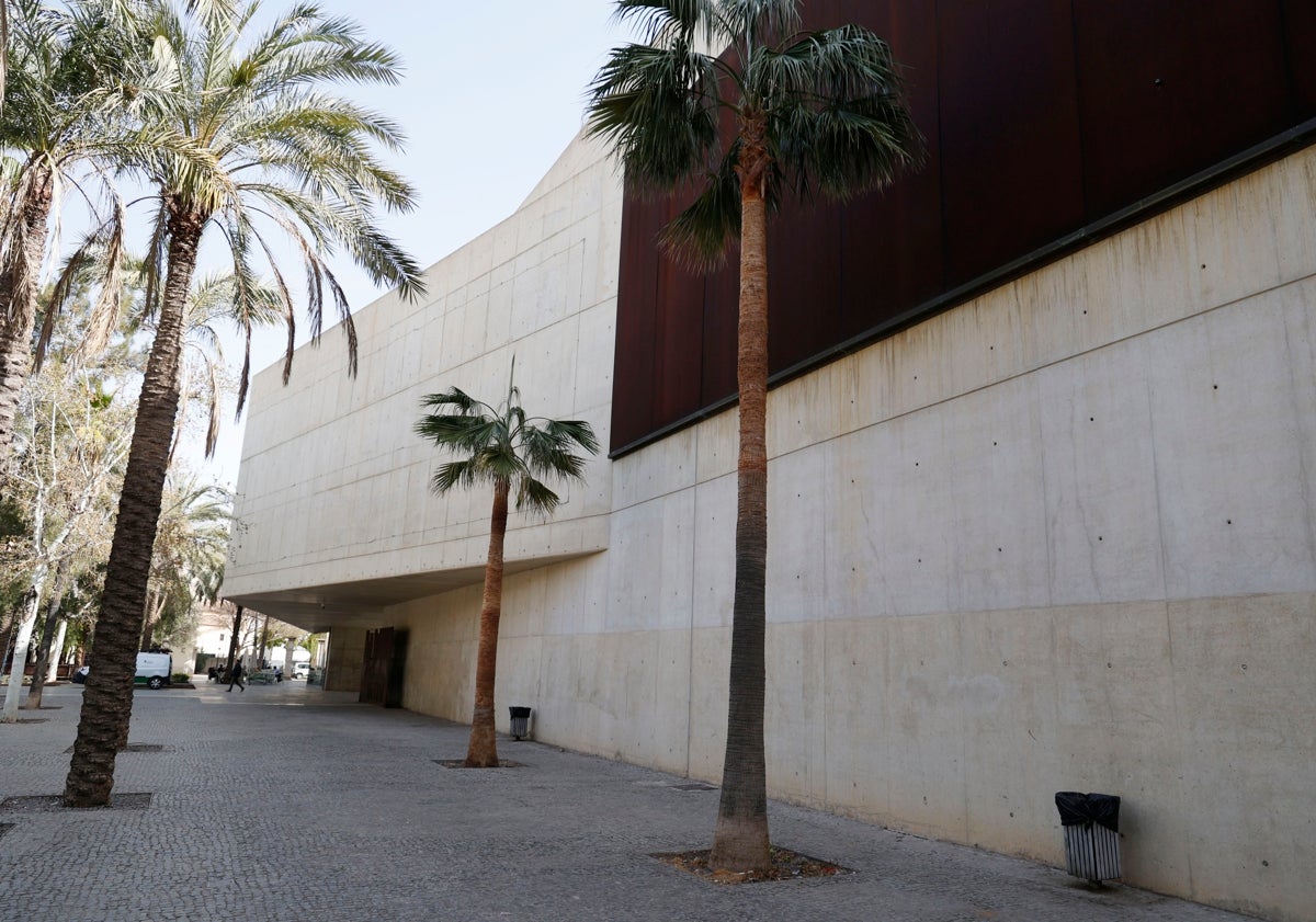 Imagen principal - Muvim, obra de Vázquez Consuegra; reforma del hotel Palau de la Mar, de Javier Domínguez; edificio de viviendas Porta de la mar, de AIC Equipo.