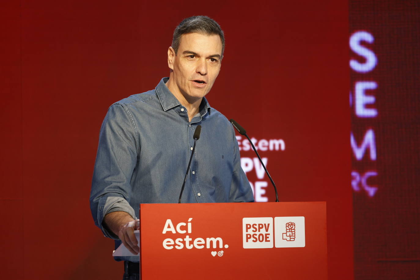 Pedro Sánchez cierra el congreso del PSPV junto a Diana Morant