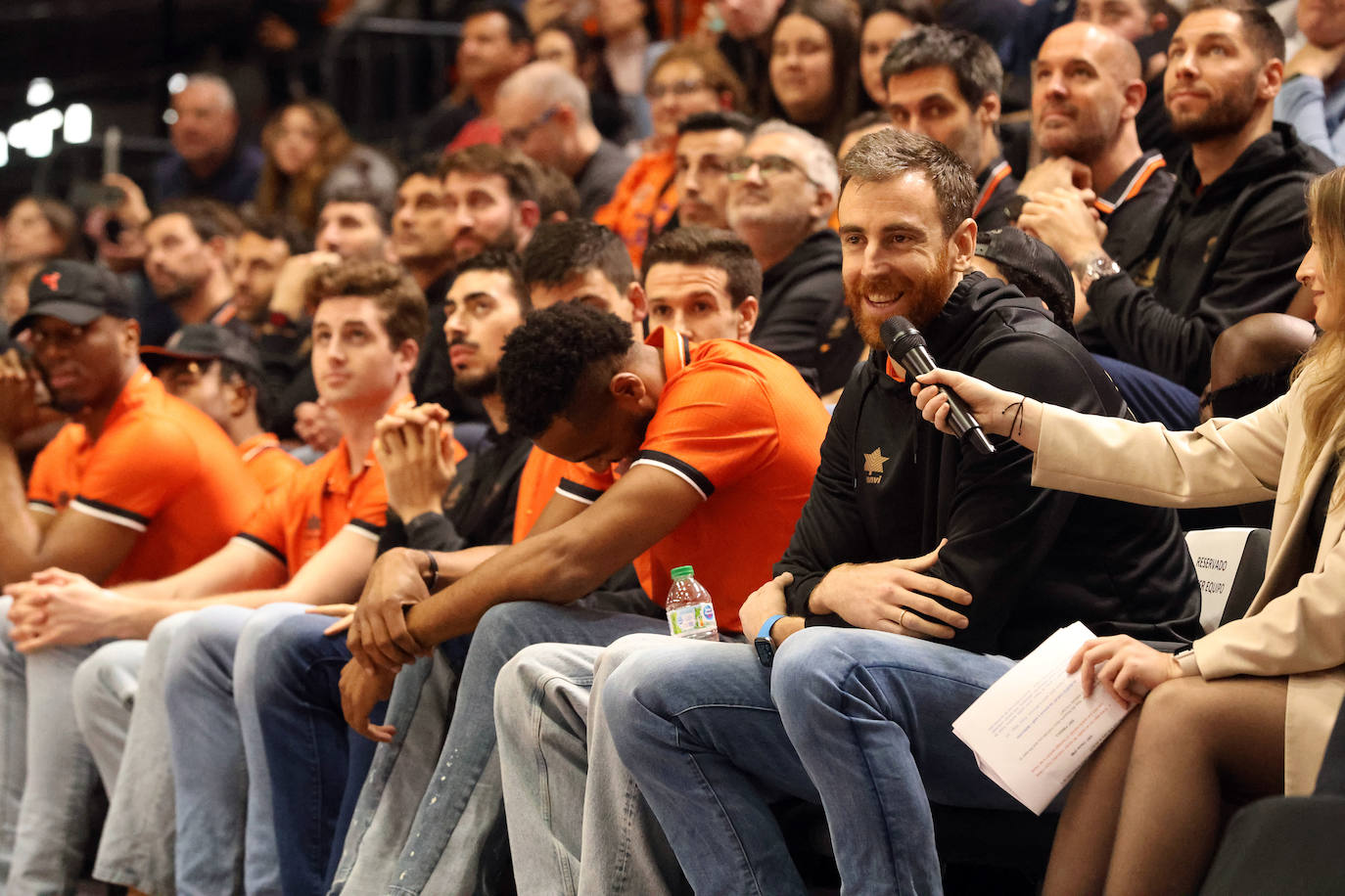 Celebración del Valencia Basket Femenino tras ganar la Copa de la Reina