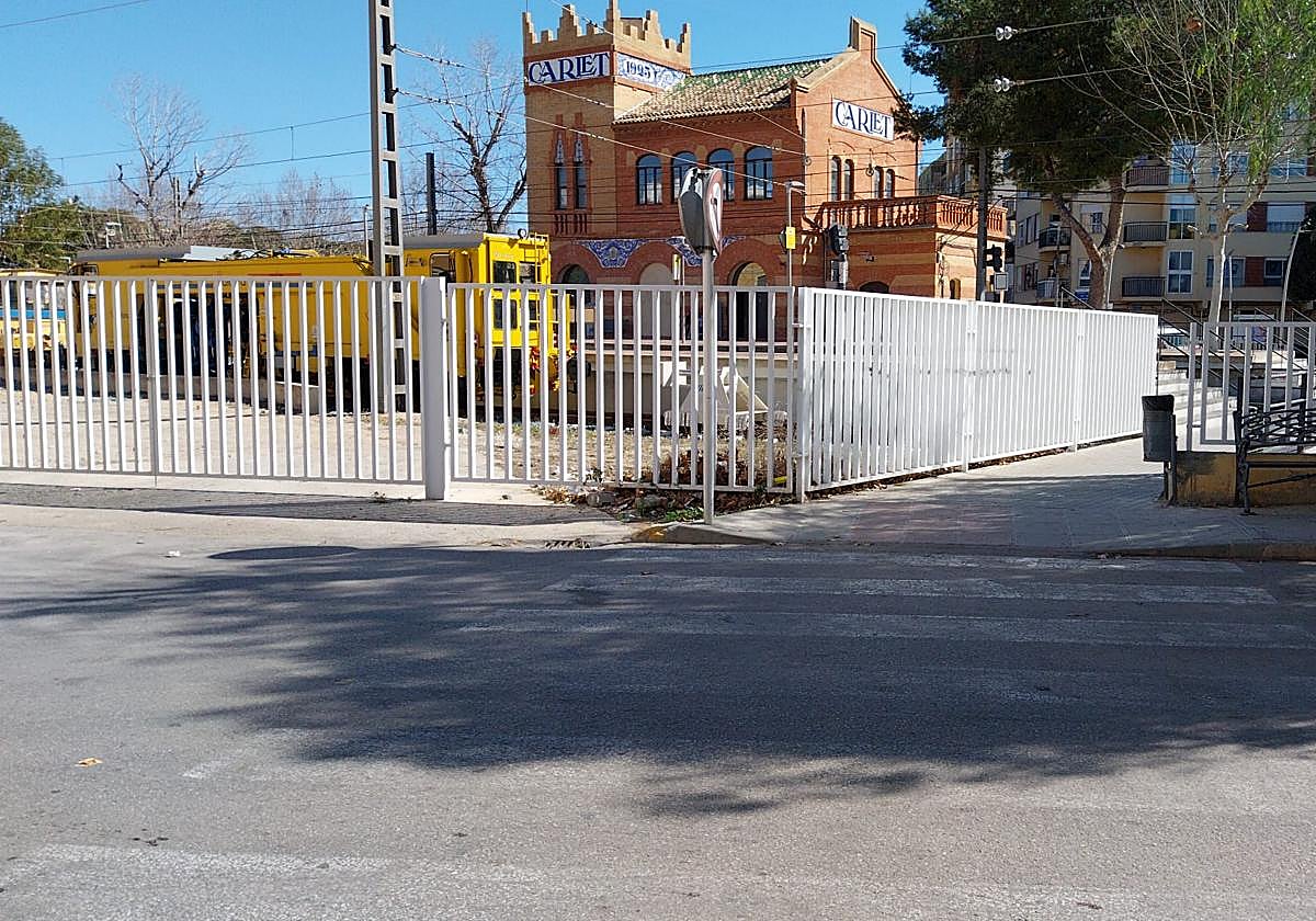 Nuevo vallado en Carlet.