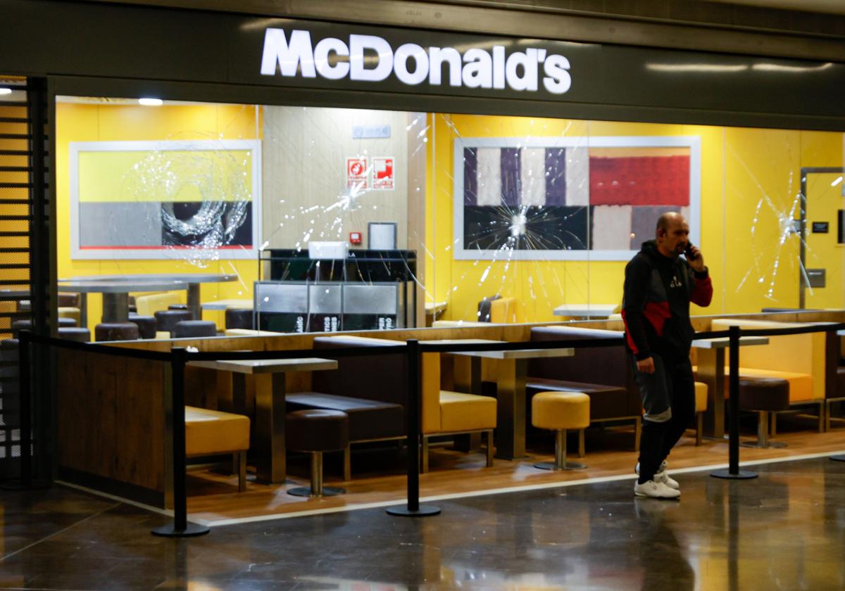 Mcdonald's del Mágic de Badalona donde ocurrieron los hechos.