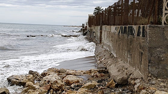 Luces y sombras en las playas de la Comunitat