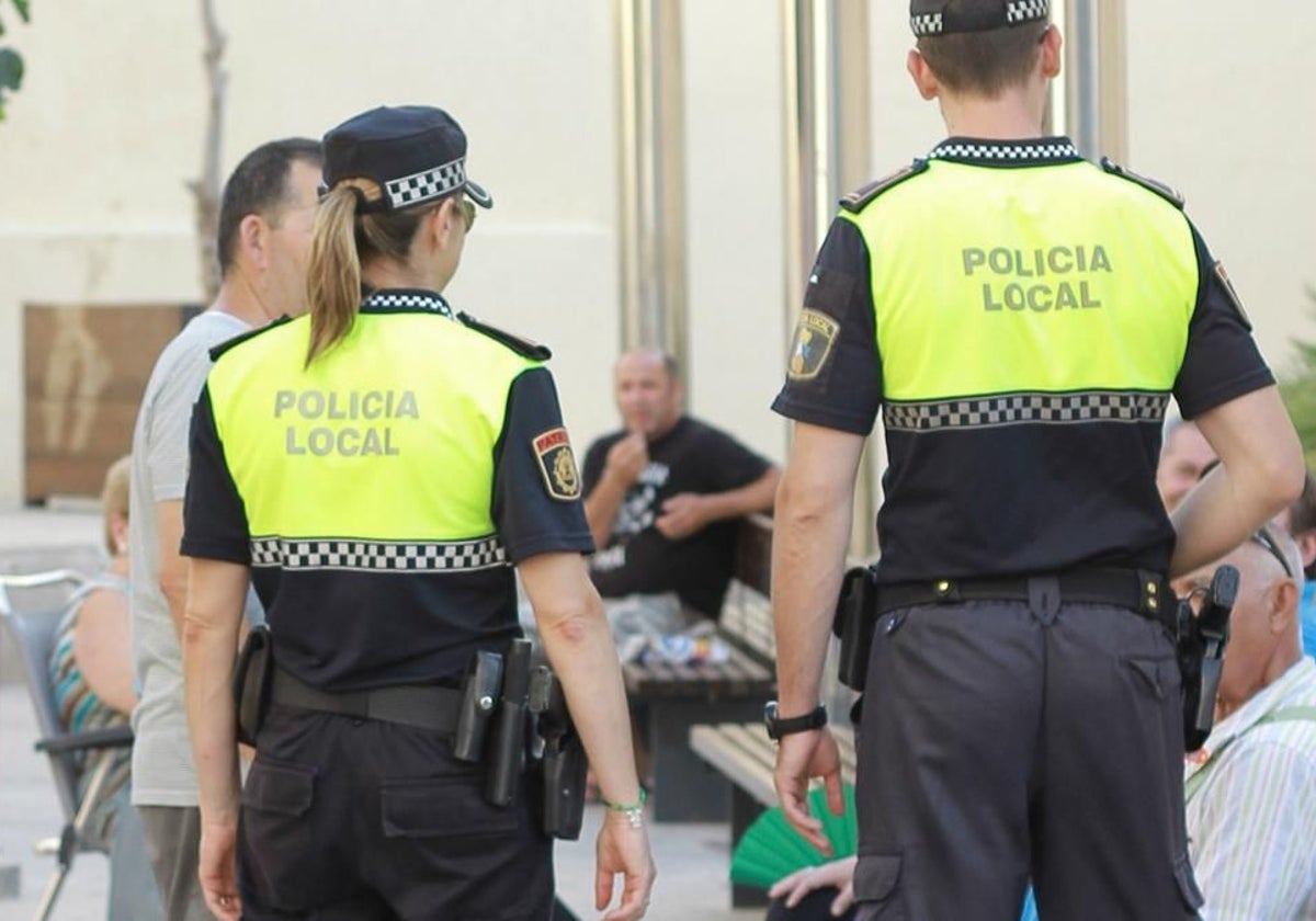 Agentes de la Policía Local de Ontinyent.