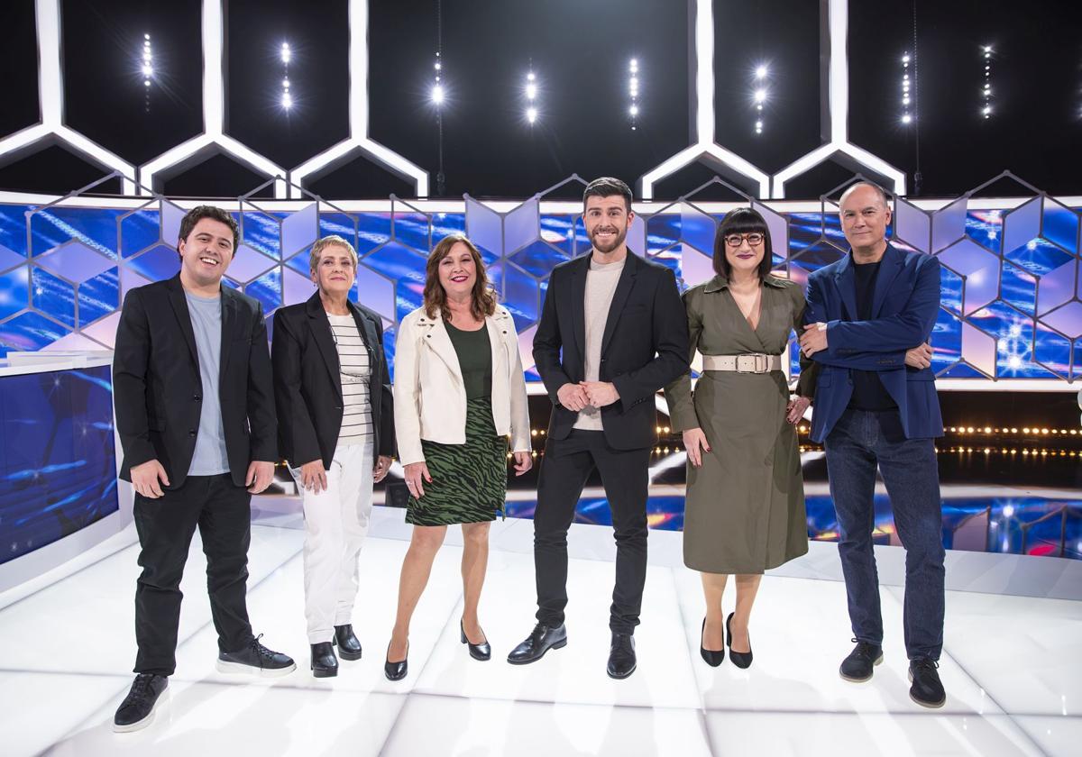 Protagonistas de 'El Cazador'.