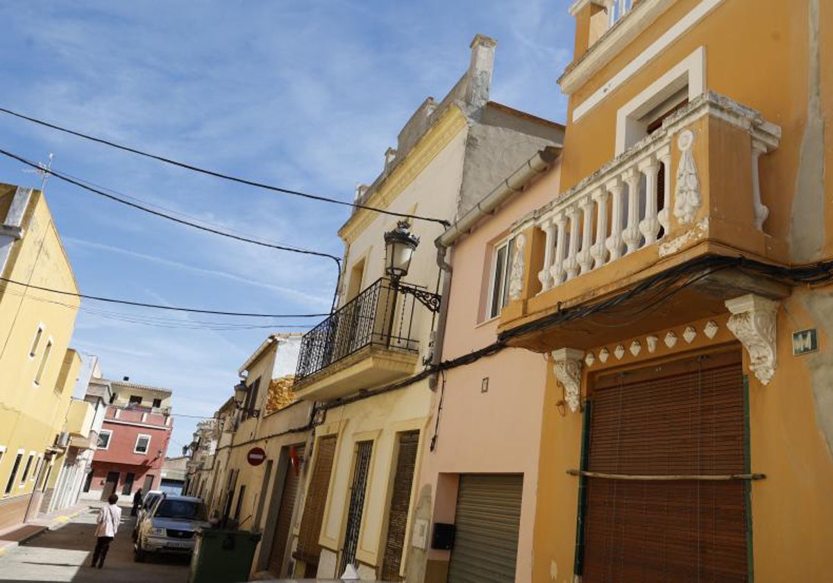 La calle del Pou en Llaurí.