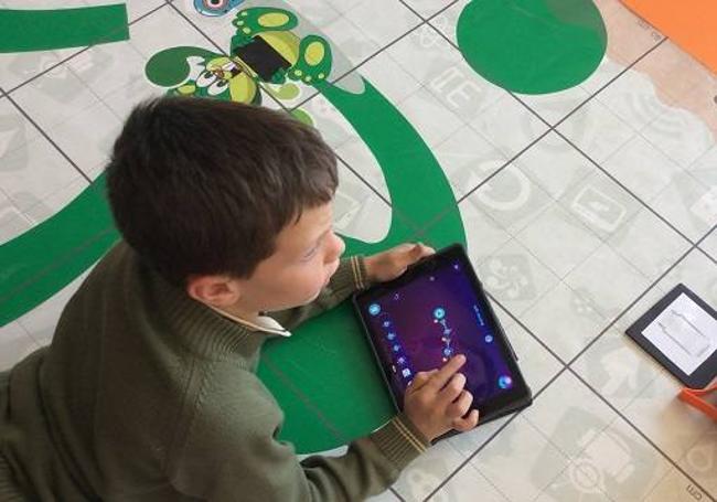 Robótica y programación en el Colegio Mas Camarena