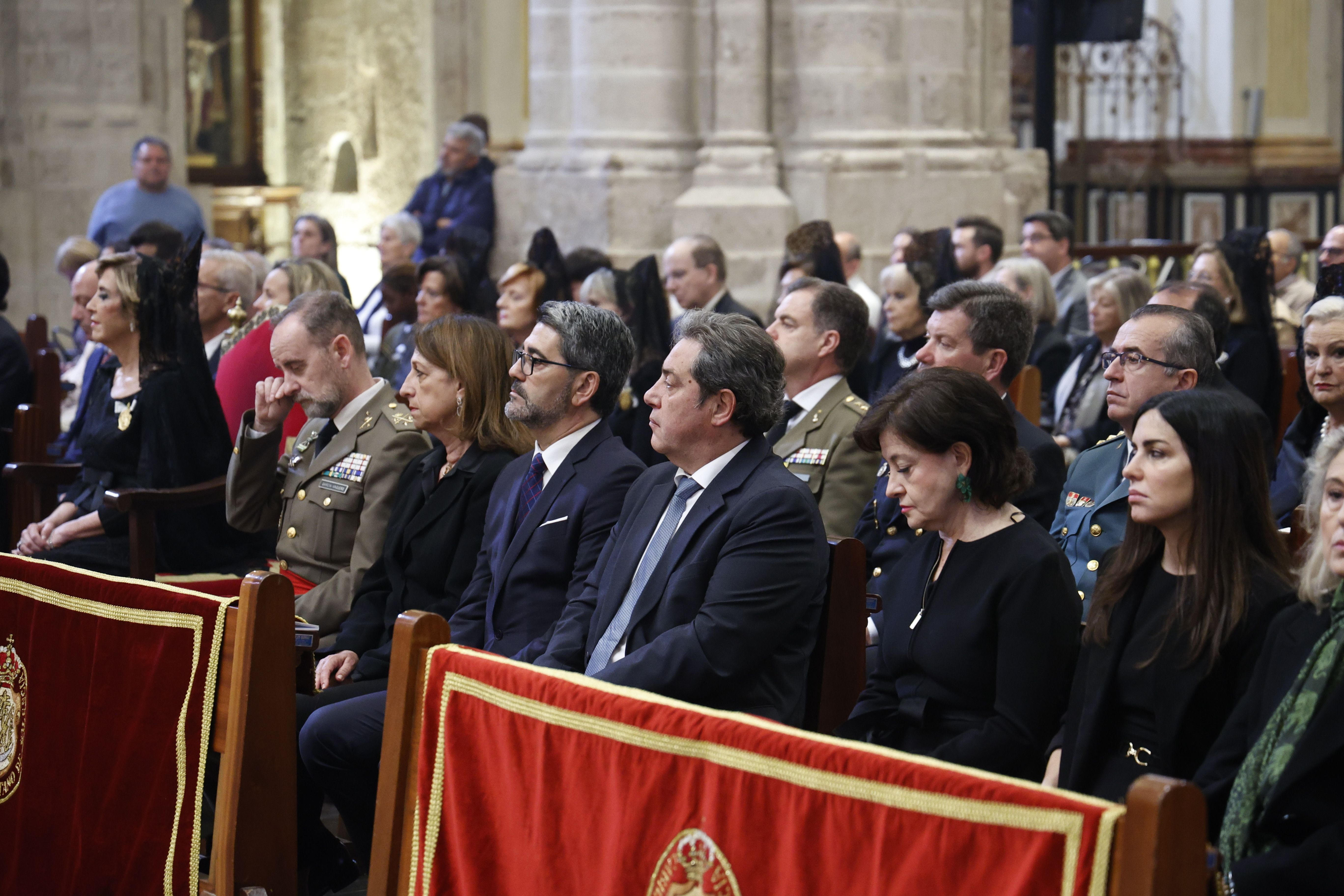 Fotos de la misa en la catedral por la festividad de San Vicente Ferrer