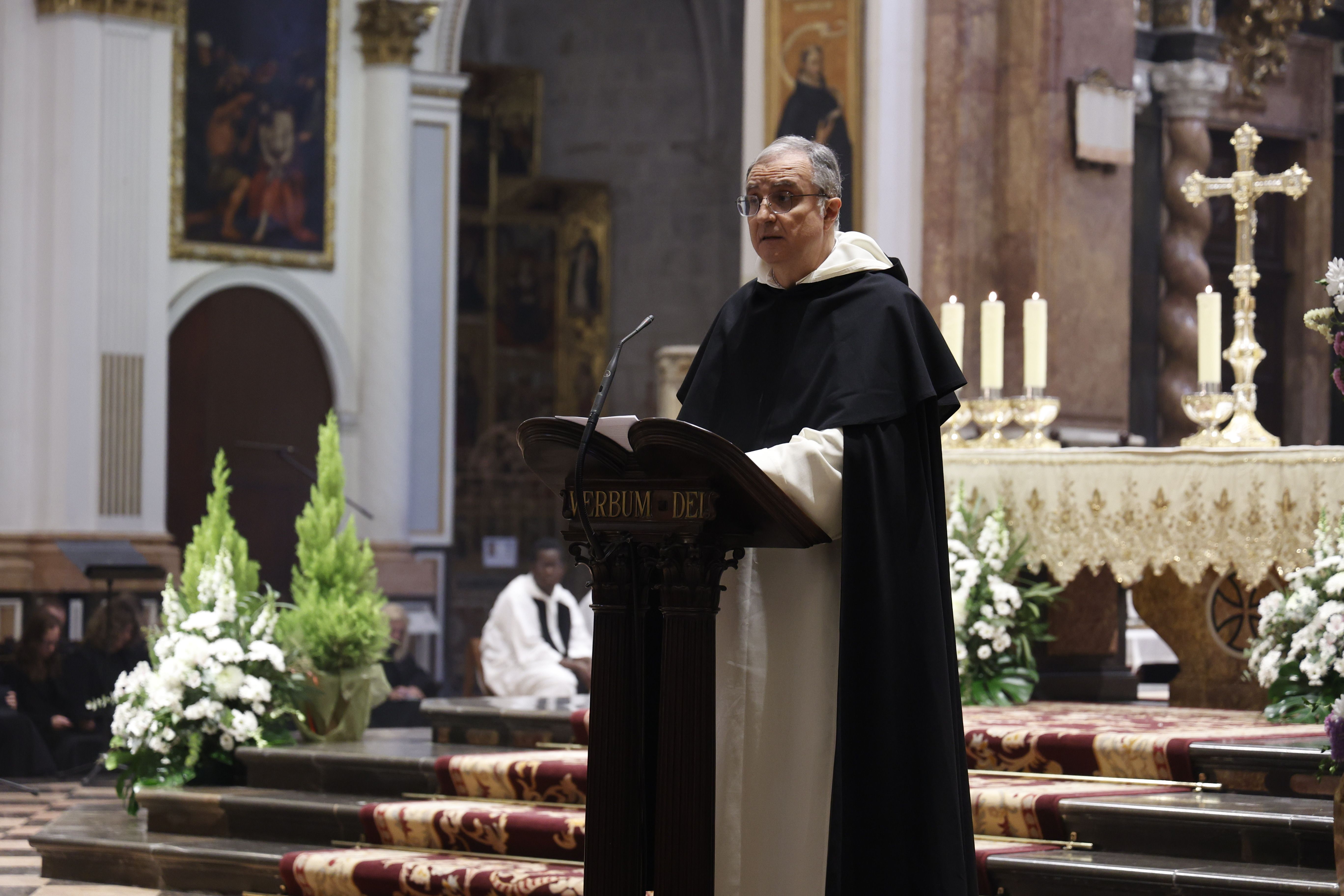 Fotos de la misa en la catedral por la festividad de San Vicente Ferrer