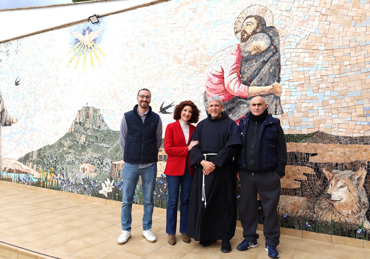 Visita de la diputada al Centro de Acogida de Palma de Gandia.