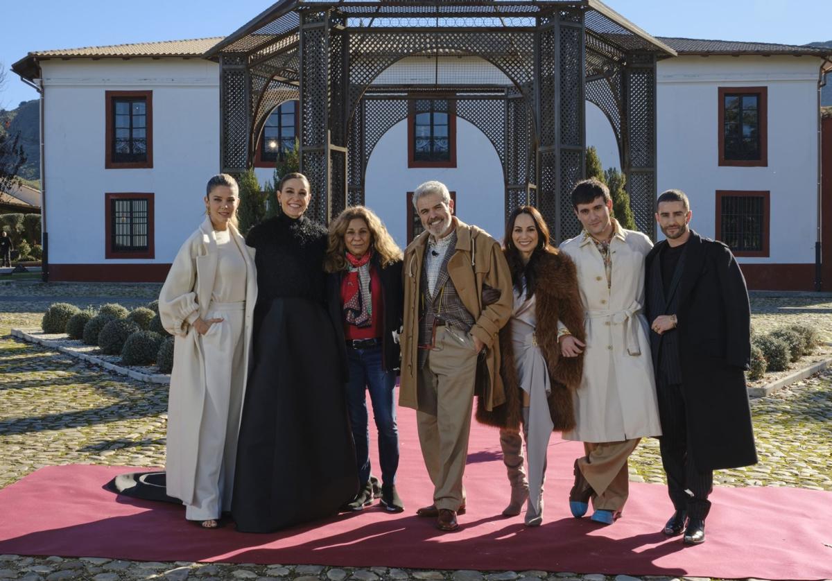 Jueces e invitados de 'Maestros de la costura'.