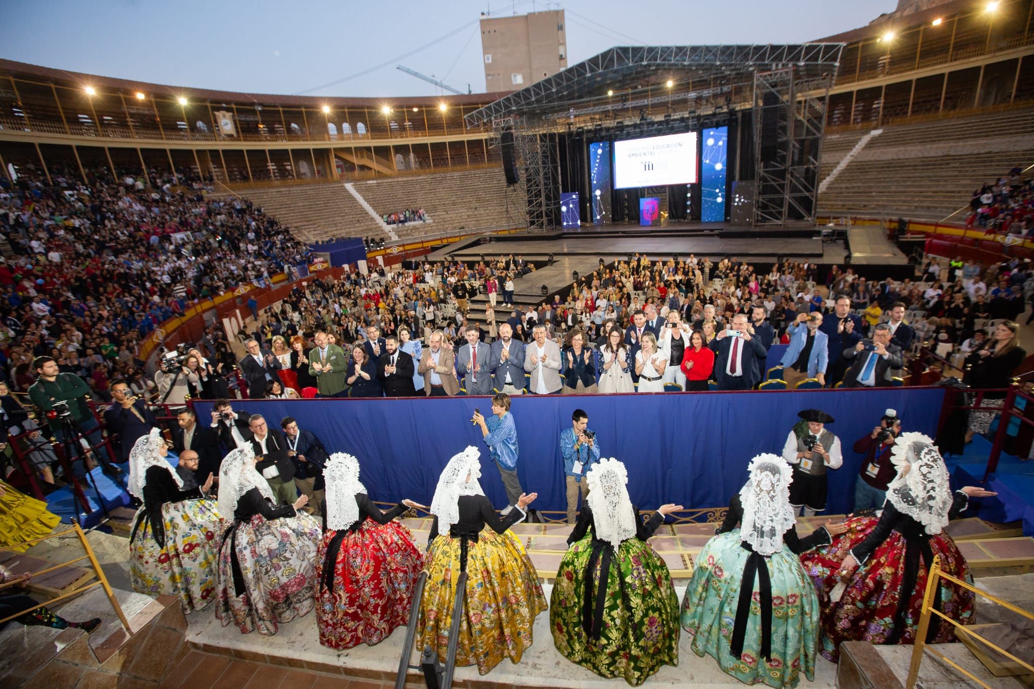 Así es la Bellea del Foc 2024 y sus Damas de Honor