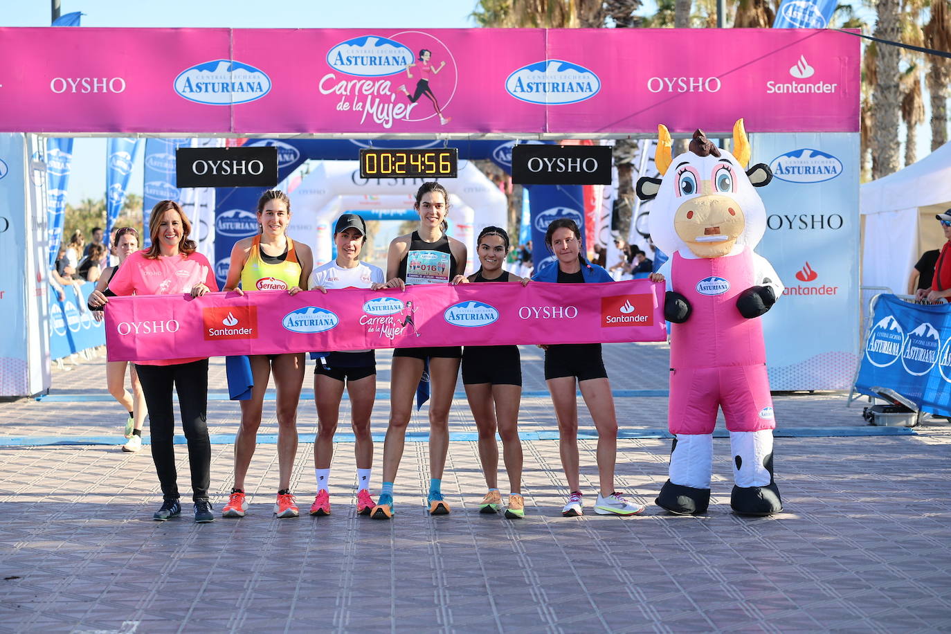 Valencia se tiñe de rosa con la Carrera de la Mujer 2024