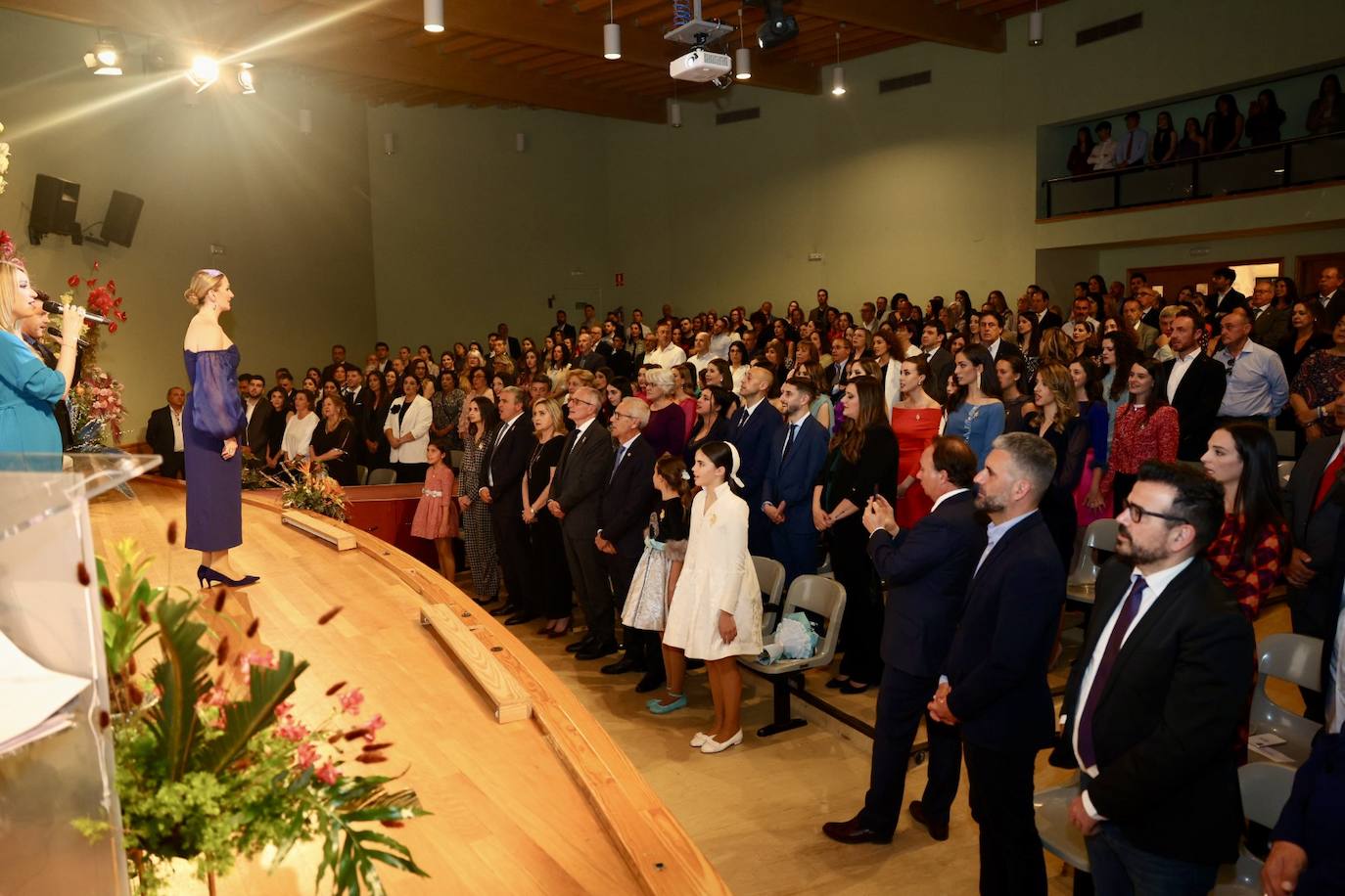 Emotivo homenaje a Laura Mengó tras su reinado como fallera mayor de Valencia 2023