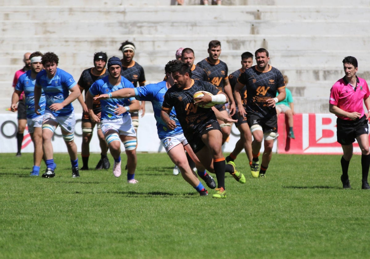 Partido entre Les Abelles y el Complutense Cisneros.