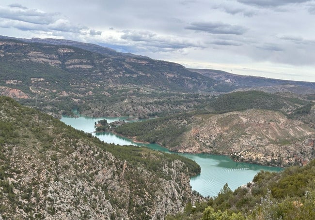 Las vistas desde el castillo de Chirel son impresionantes.