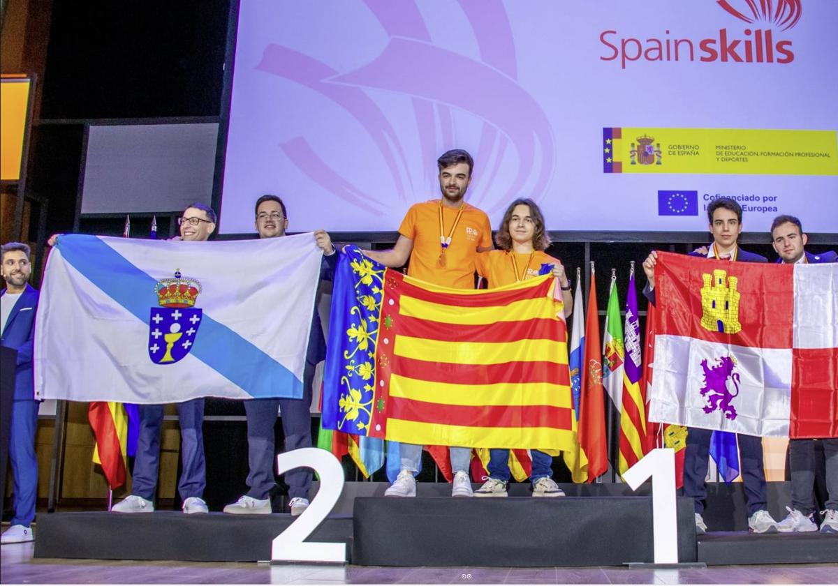 Josep y Borja consiguen el primer premio en la competición.