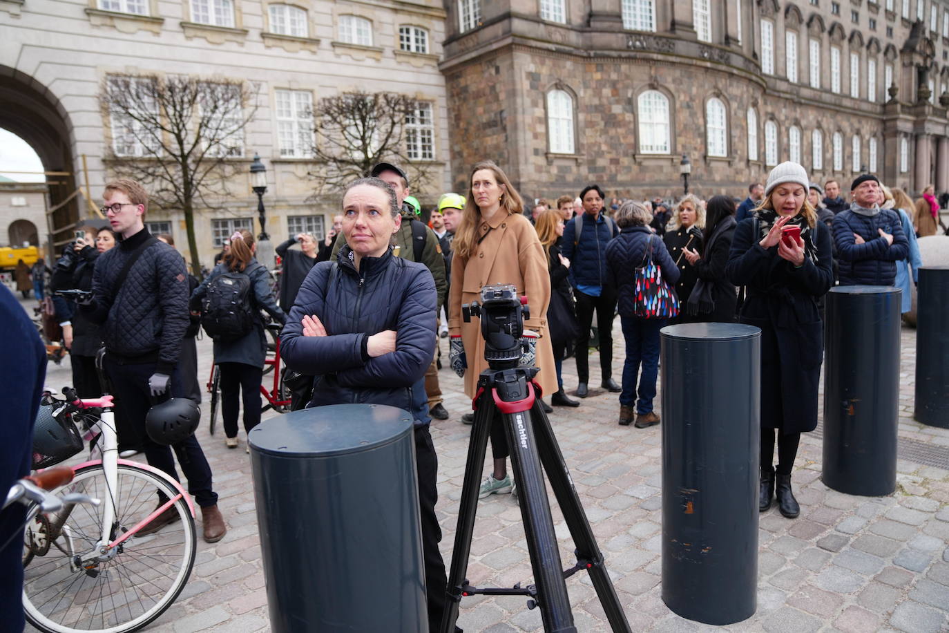 Las impactantes imágenes del incendio que devora el edificio de la Bolsa de Copenhague