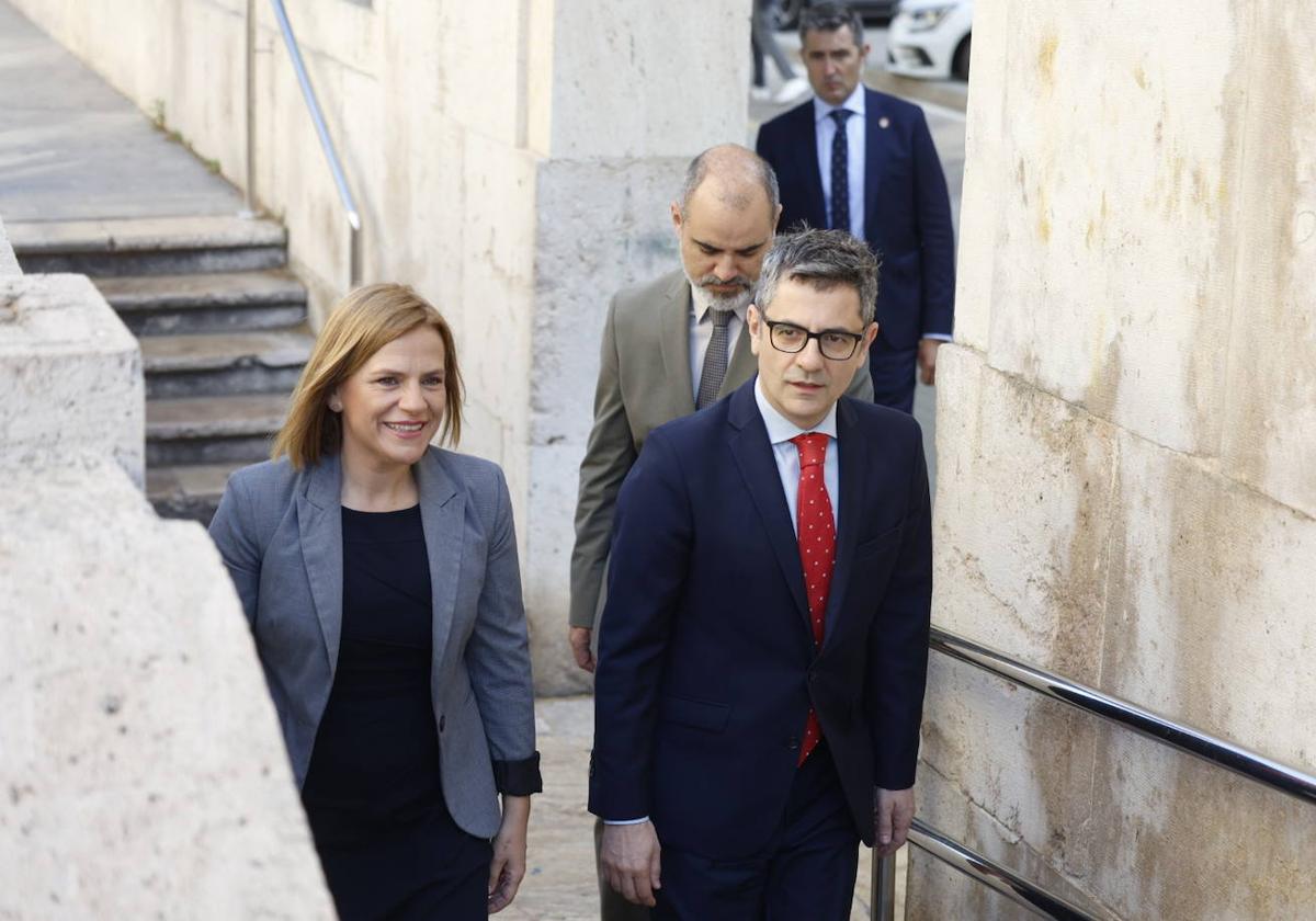 El ministro Félix Bolaños, y la delegada del Gobierno en la Comunitat Valenciana, Pilar Bernabé, visitan la Oficina de Denuncias y Atención a la Mujer