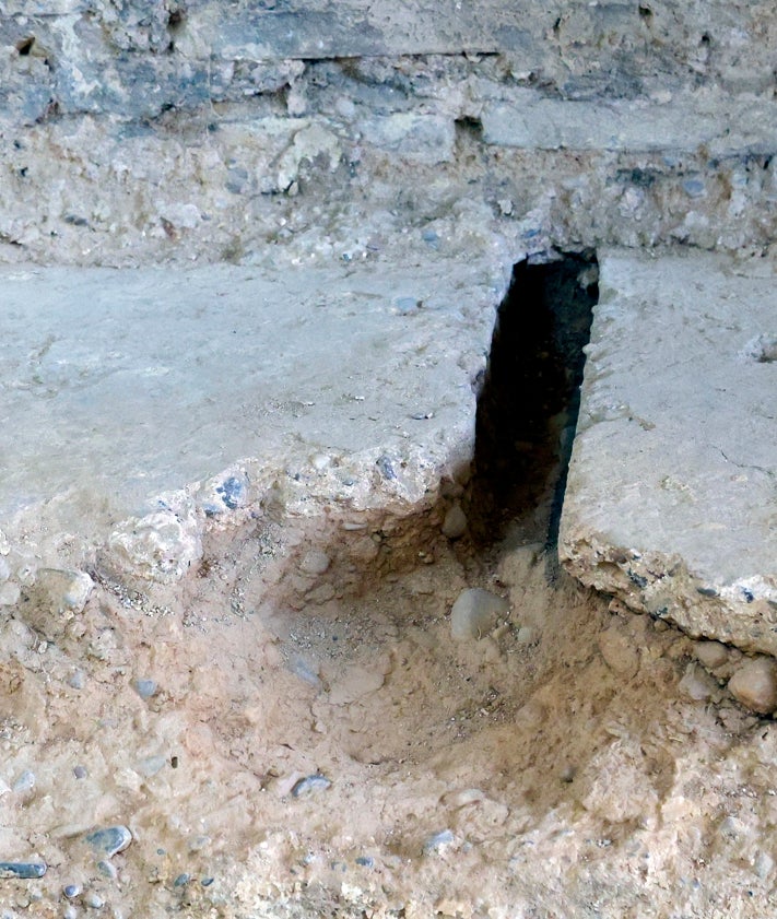 Imagen secundaria 2 - Viaje al centro de Valencia: un descenso a su bodega más antigua