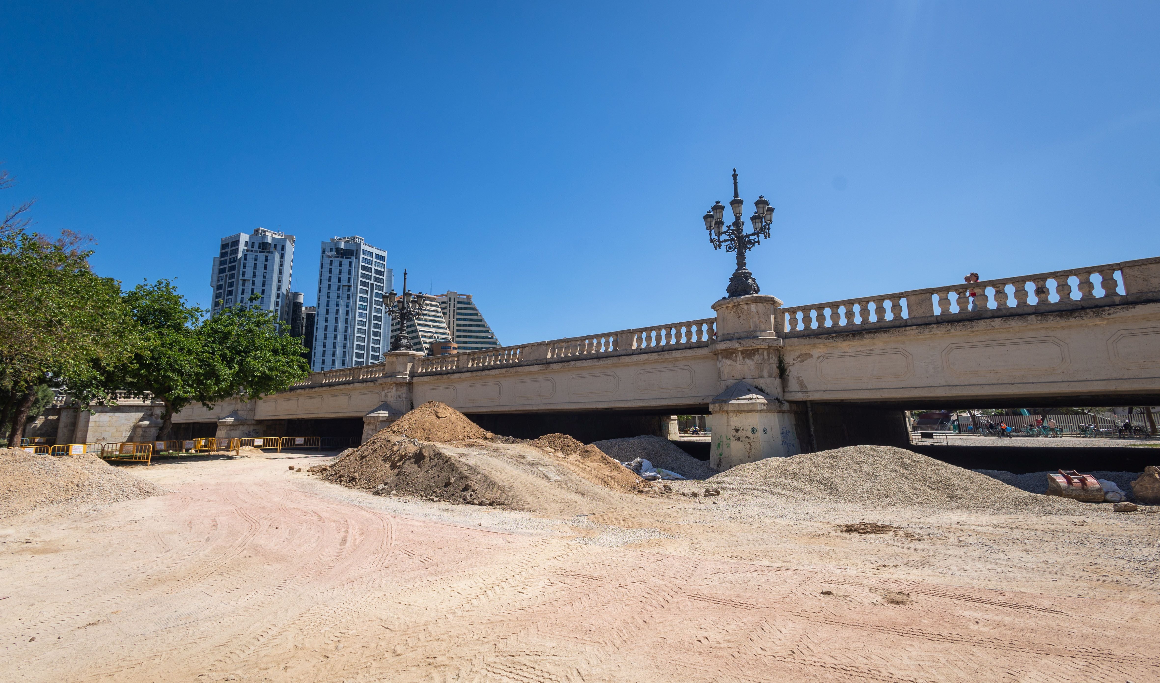 Obras en el antiguo cauce de Valencia