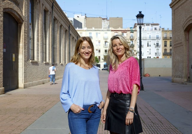 Almudena Puchades y Verónica Rodríguez, amigas que superaron un cáncer de mama.