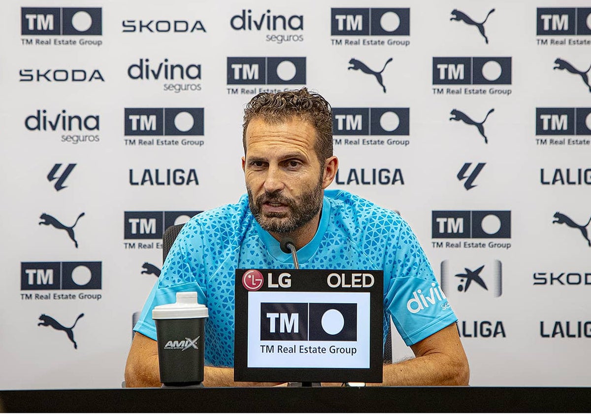 Rubén Baraja, en rueda de prensa.