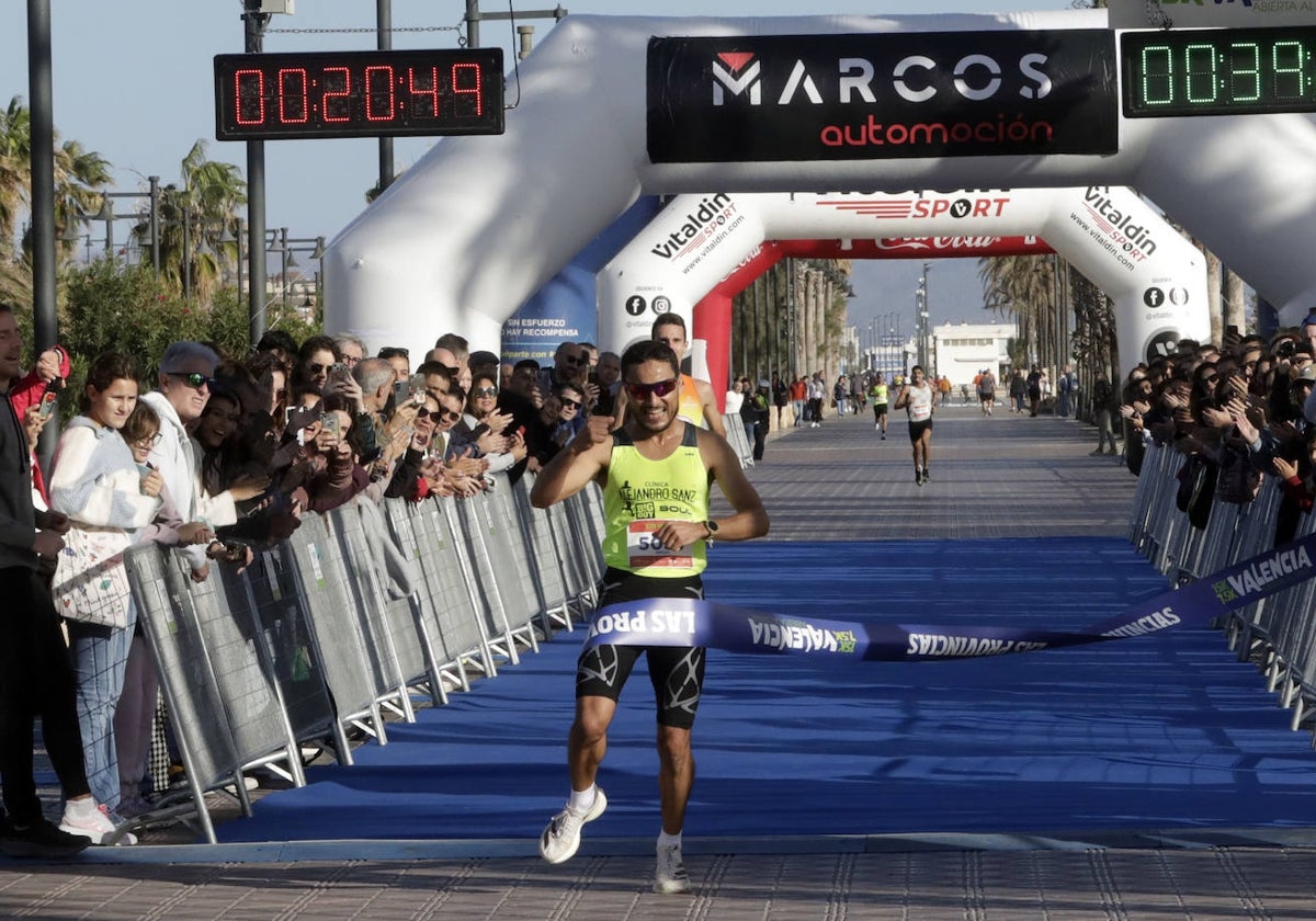 ¿Cuál será el tiempo a batir en la 15K Valencia Abierta al Mar?