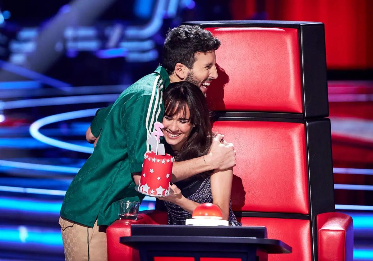 Aitana y Sebastián Yatra juntos en 'La Voz Kids'.