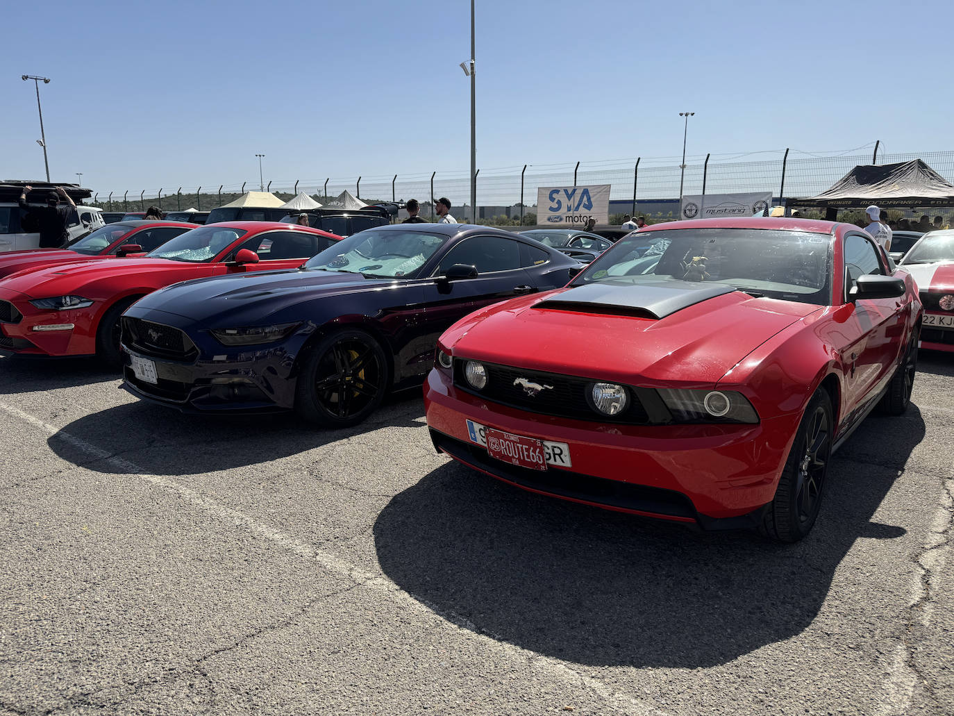 Los mejores coches americanos se citaron en el Circuit Ricardo Tormo