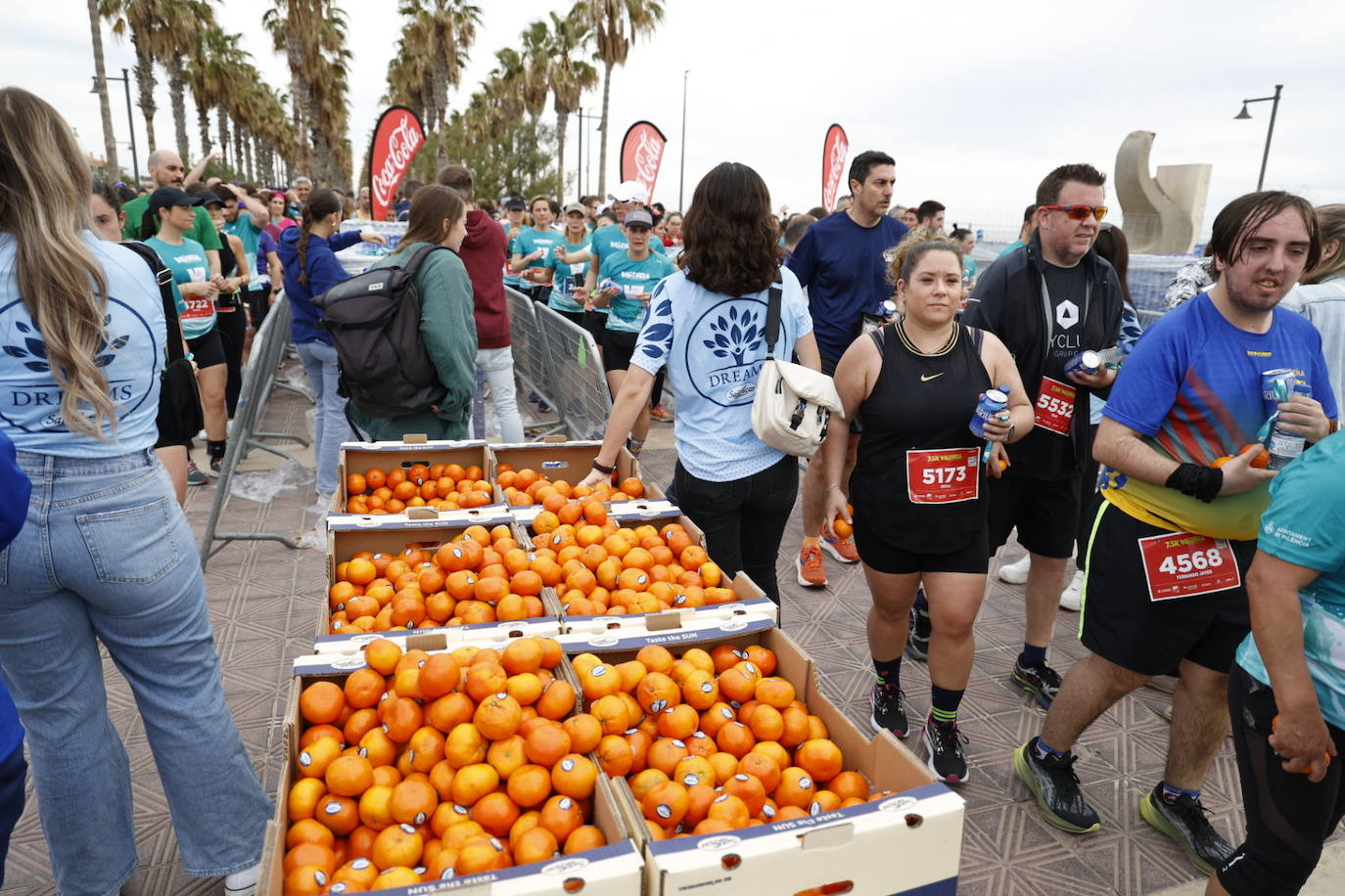 Fotos del ambiente en la 15K Valencia Abierta al Mar