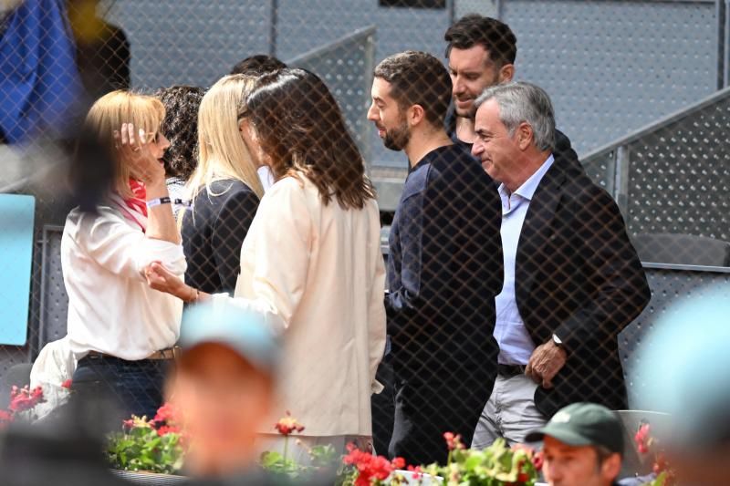 Los VIPs en el palco durante el partido de Nadal en Madrid: la infanta Elena, Alejandro Sanz o Broncano