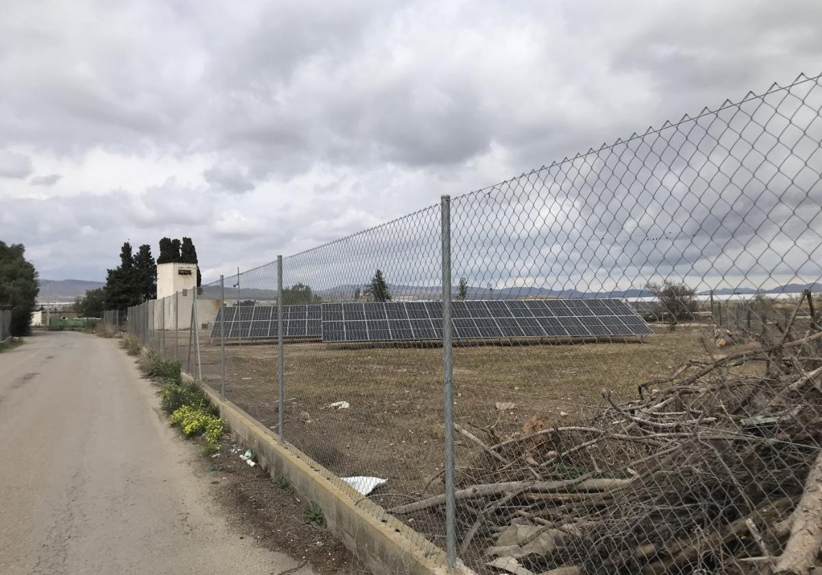 Instalación fotovoltaica de autoconsumo en un pozo de riego.