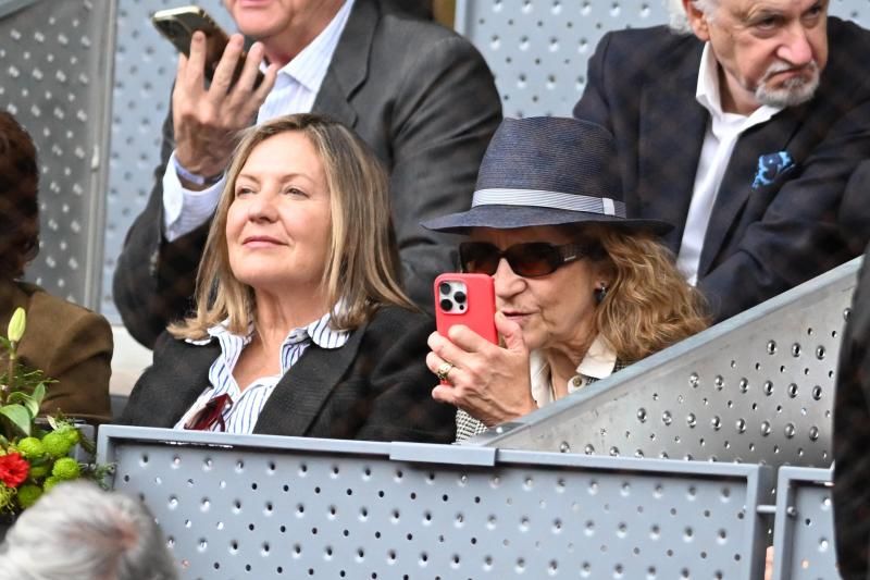 Los VIPs en el palco durante el partido de Nadal en Madrid: la infanta Elena, Alejandro Sanz o Broncano