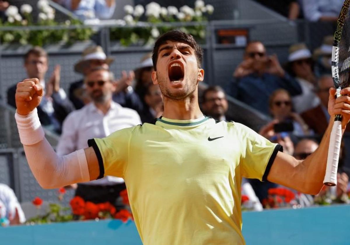 Alcaraz, en su partido ante el alemán Struff.