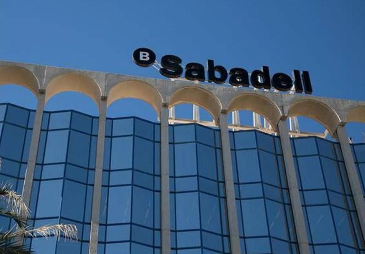 Oficinas del Banco Sabadell en Alicante.