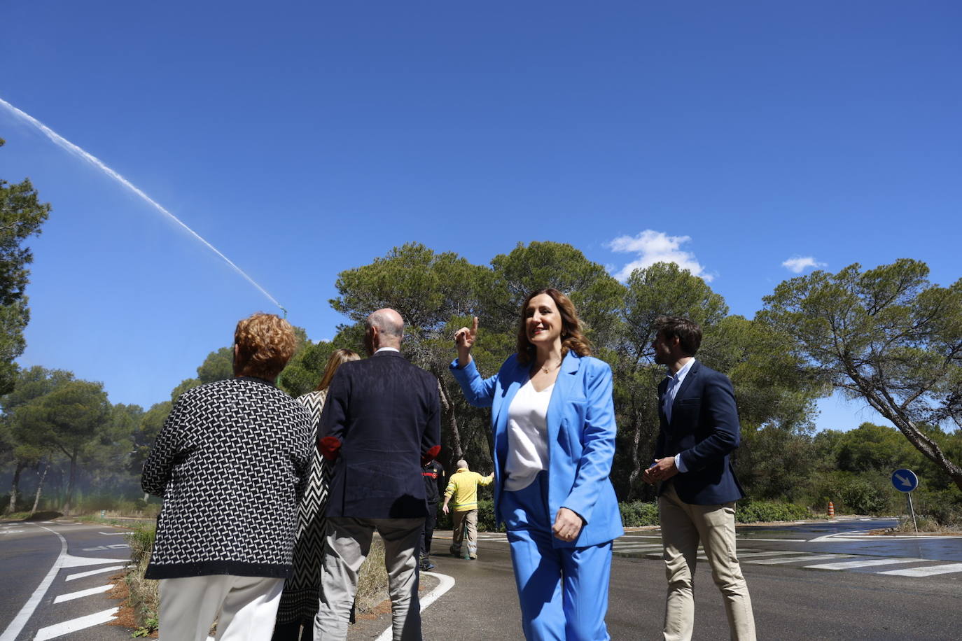 Valencia activa los ocho primeros cañones antiincendios en El Saler