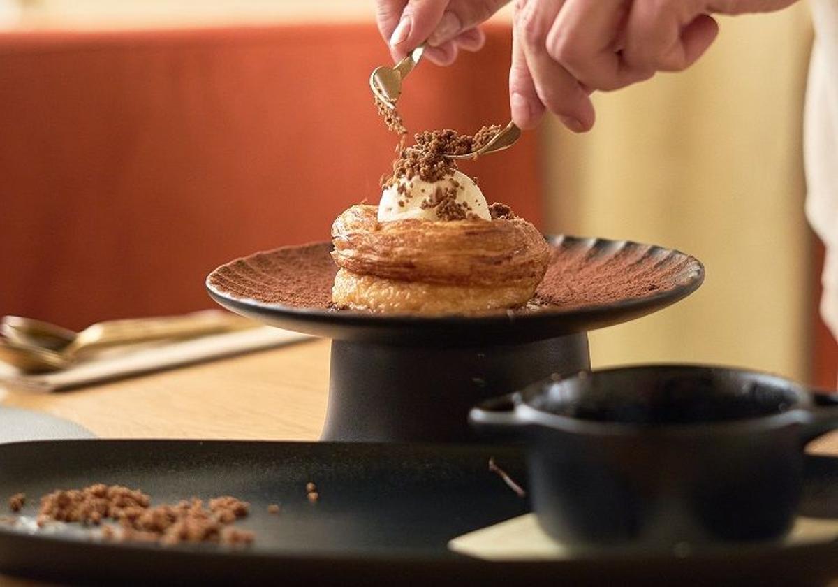 La original torrija elaborada con masa de croissant de Living Bakkali