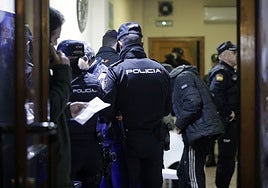 Efectivos de la Policía Nacional de Valencia.